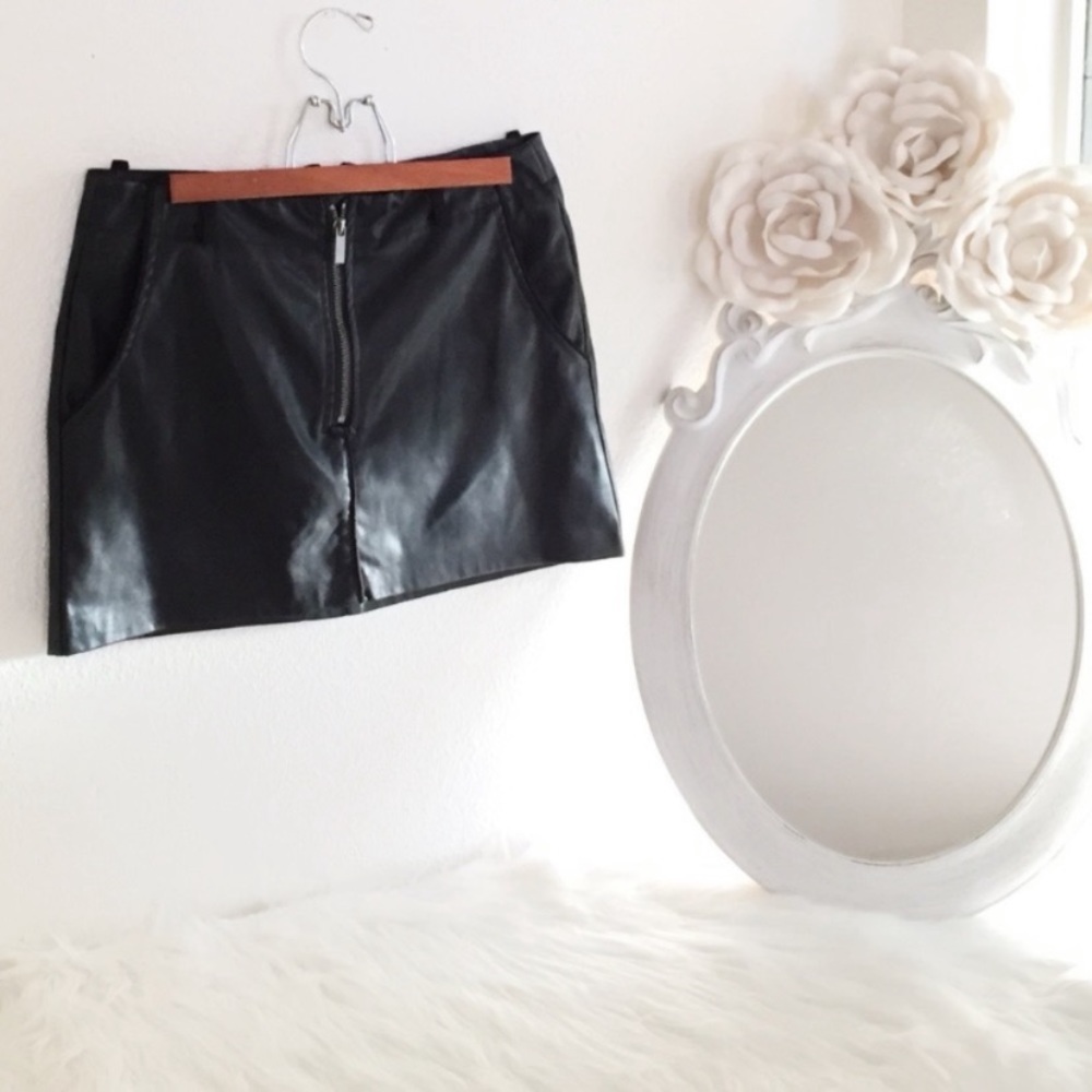 Zara Black Faux Leather Mini Skirt